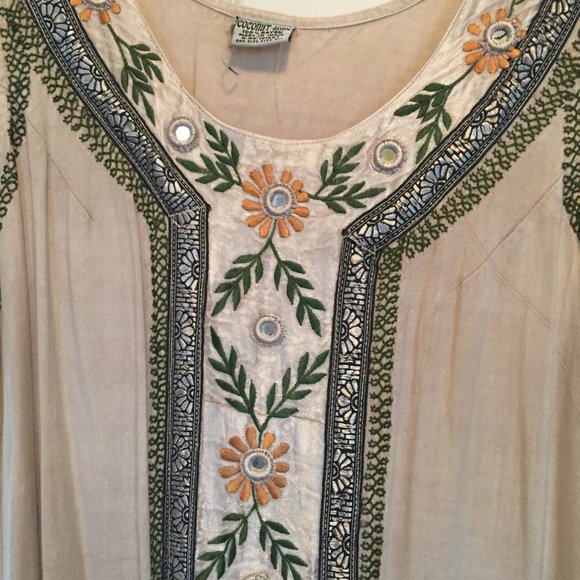 Summer dress - Picture 3 of 6